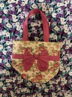 (Category: ) located in . Submitted by belle.atelier10 (Listing ID 1444429370, Image 1). Description: .