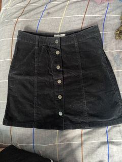 (Category: ) located in . Submitted by elmiras_closet (Listing ID 1444340216, Image 1). Description: .