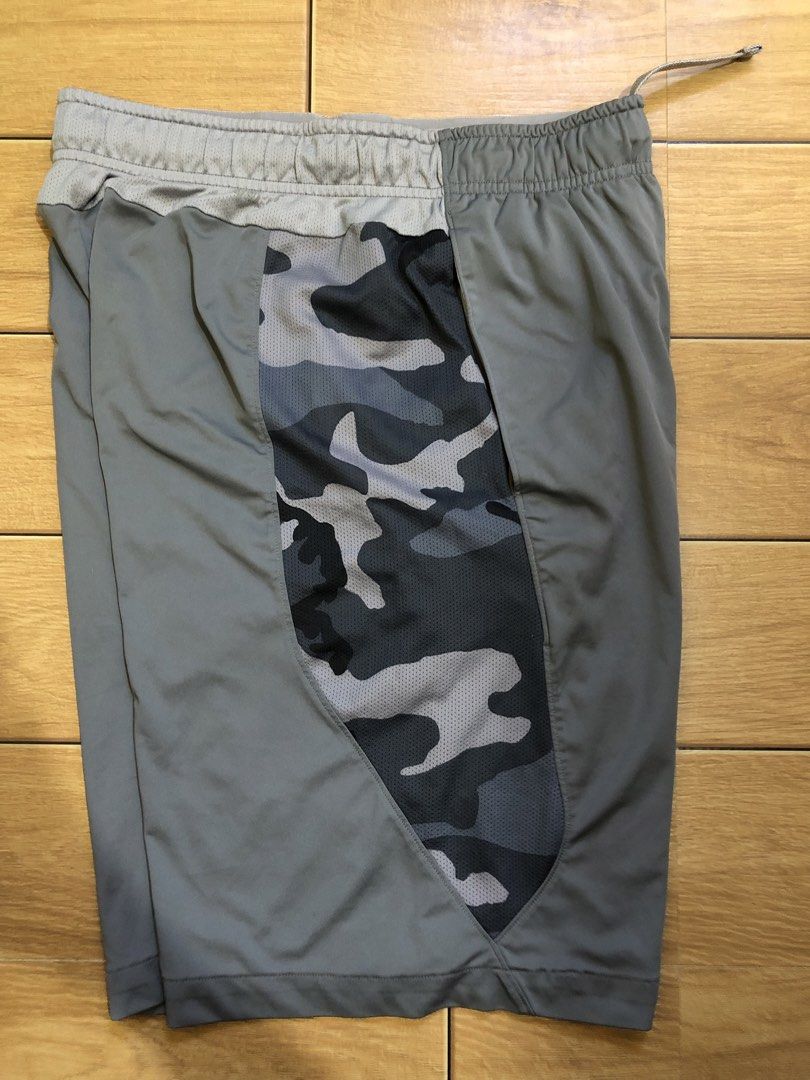 Nike (Category: Shorts) located in Virac. Submitted by valll_ (Listing ID 1444321608, Image 3). Description: Nike Pro Hyperspeed Size 28-30 Length 20 No issue .