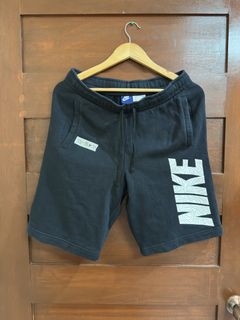 (Category: ) located in . Submitted by bunchoythrift (Listing ID 1444454940, Image 1). Description: .