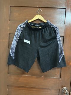 (Category: ) located in . Submitted by bunchoythrift (Listing ID 1444455130, Image 1). Description: .