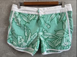 (Category: ) located in . Submitted by amethyst71 (Listing ID 1444493487, Image 1). Description: .