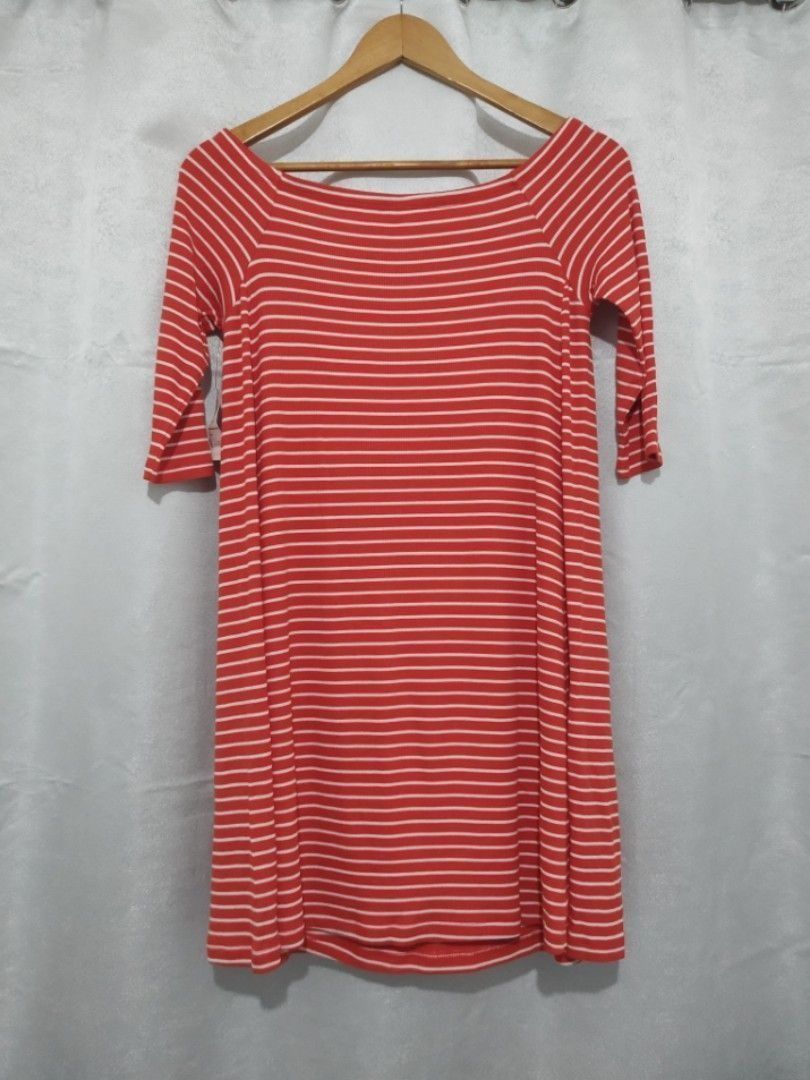 Old Navy (Brand New with Tag) (Category: Dresses) located in Quezon City. Submitted by mjar_ (Listing ID 1444436102, Image 2). Description: Old Navy Orange Striped (BNWT) Brand New with Tag Size: S Measurement: Length 28" Width 16.5" Shoulder 11" Hem 33" Sleeve Length 13" Disclaimer: Product color may slightly vary due to photographic lighting sources or your screen’s resolution and settings. ₱1000.