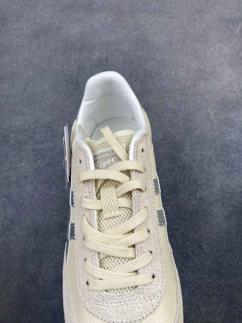 Onitsuka Tiger Mexico 66 Cream Silver Retro Sneakers Unisex (Category: Sneakers) located in Singapore. Submitted by tehpengtreasures (Listing ID 1444401490, Image 3). Description: .