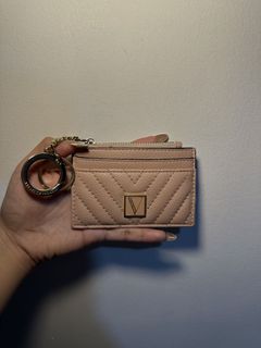 (Category: ) located in . Submitted by preloved__835 (Listing ID 1444485835, Image 1). Description: .