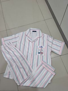 (Kategori: ) berada di . Dikirim oleh lotus.preloved (ID iklan 1444311548, Gambar 1). Deskripsi: .