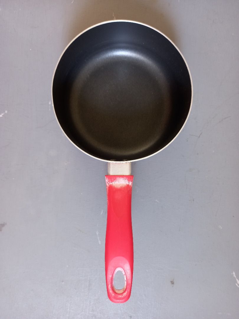 Pyrex Red Saucepan484903196002897922