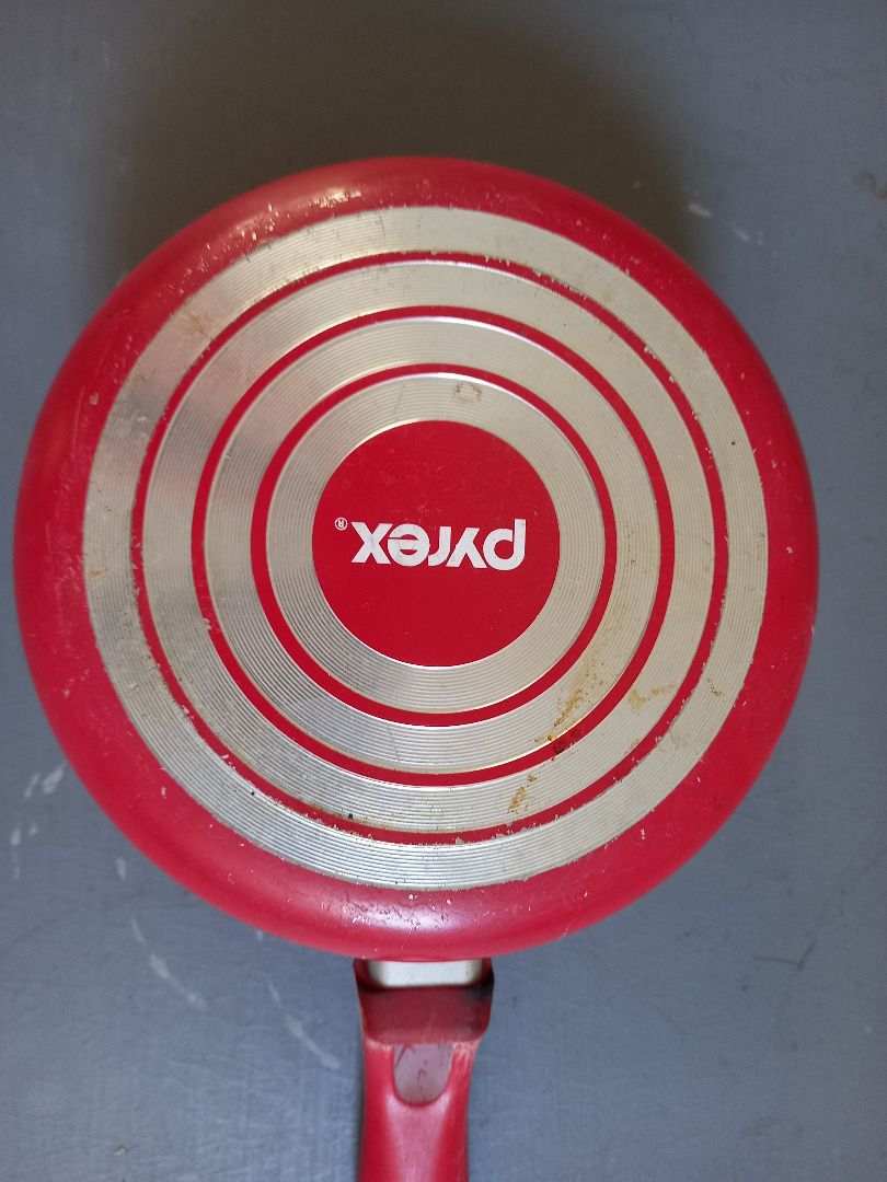 Pyrex Red Saucepan484903196002897924