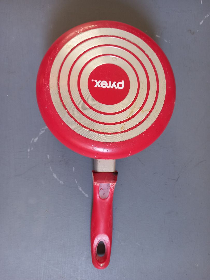 Pyrex Red Saucepan484903196002897923