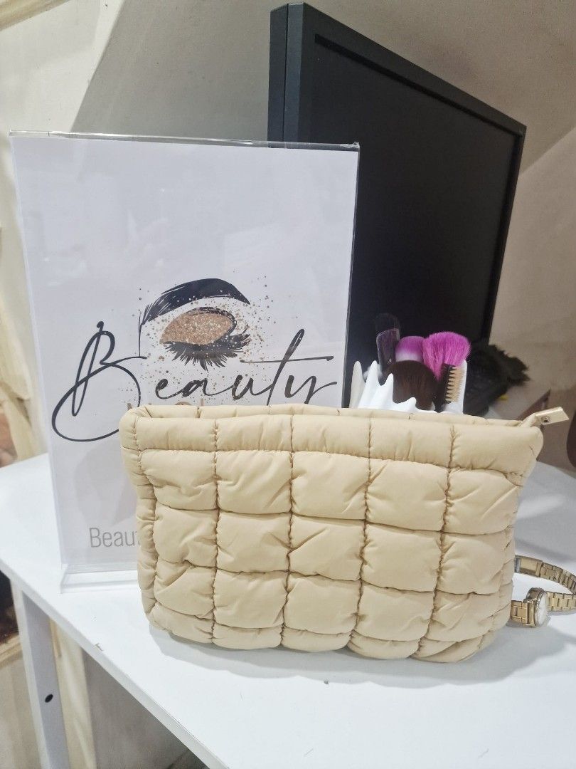 Quilted Puffy Make Up Pouch (Category: Makeup) located in Quezon City. Submitted by floreskari78555 (Listing ID 1444415516, Image 2). Description: Meet your new favorite beauty essential: The Quilted Puffy Make Up Pouch! ✨☁️ Super soft, insanely puffy, and oh-so-aesthetic. Whether you're packing for a weekend getaway or organizing your daily vanity, this spacious pouch has room for it all—your must-have cosmetics, skincare routines, everyday perf