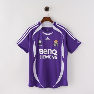 (Category: ) located in . Submitted by calcio_sport_jersey (Listing ID 1444440511, Image 1). Description: .