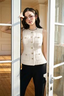 (Category: ) located in . Submitted by obsessedwithshopping (Listing ID 1444424730, Image 1). Description: .