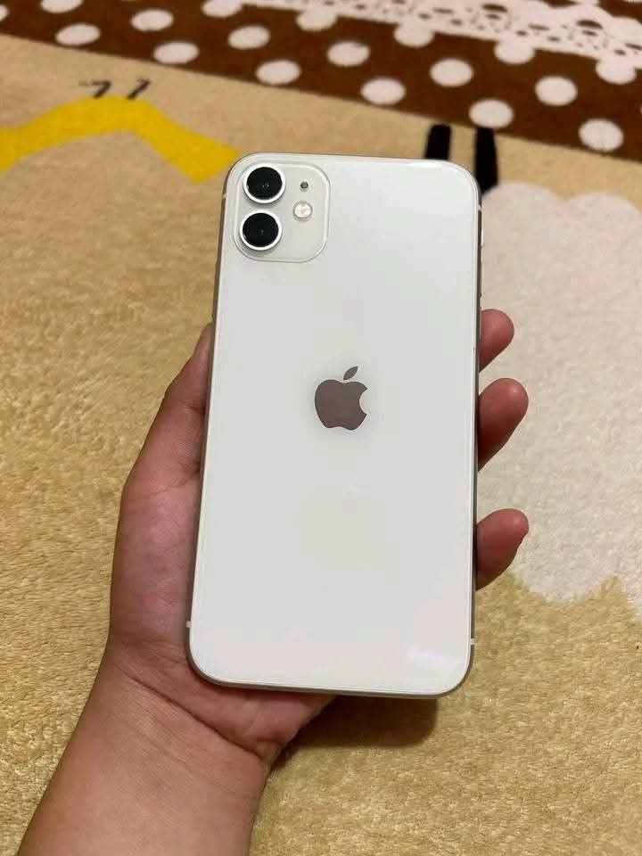RUSH SALE IPHONE 11 256GB (Category: iPhone 11 Series) located in Manila. Submitted by audry.24ronquillo23 (Listing ID 1444315361, Image 2). Description: READ FIRST BEFORE MINE! RUSH SALE IP11 256GB - 100% BATHEALTH - FACE ID✔️ - TRUE TONE✔️ - ANY SIM✔️ - NO ISSUE ✔️ - FACTORY UNLOCK✔️ CASE,CHARGER,BOX, TEMPERED LOC: DIGOS ZONE 3 OPEN FOR SHIPPING THRU VIA LBC SHIPMENT FIRST BEFORE PAYING- OPEN FOR RETURN/REFUND SEND ( VEDIO WHILE PACKING, VEDIO 