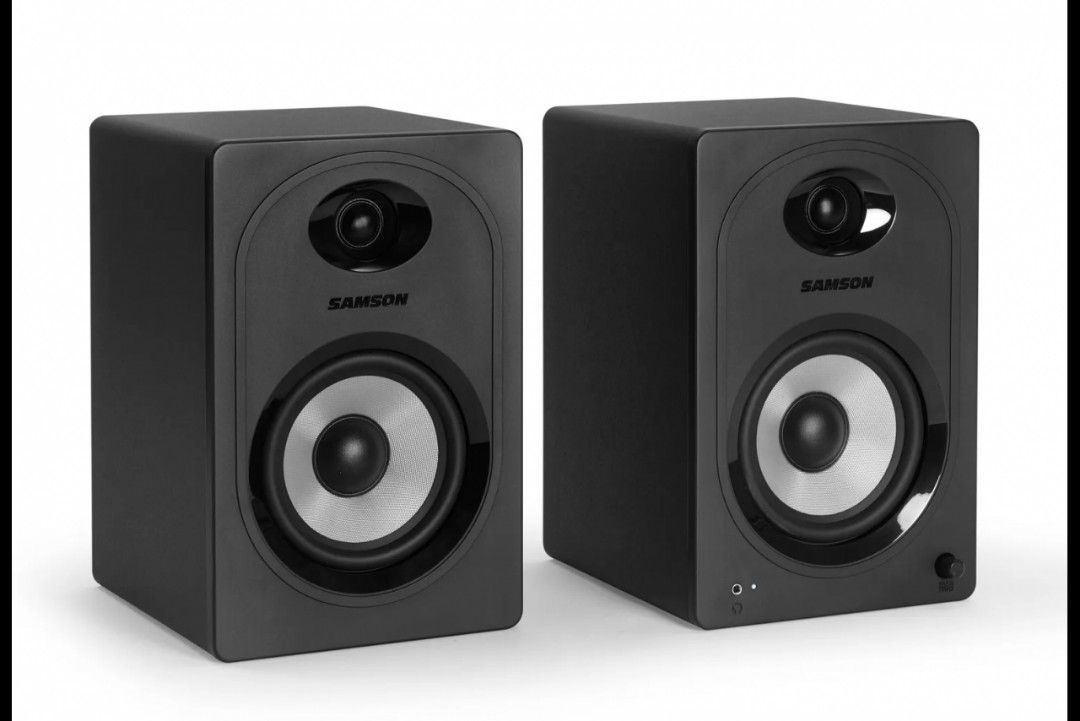 Samson MediaOne M50BT Studio Monitors 5'inch speaker (Category: Soundbars, Speakers & Amplifiers) located in Cainta. Submitted by sixsigaw.76 (Listing ID 1444419454, Image 1). Description: - Samson MediaOne M50BT Studio Monitors - Ideal for music production and general listening - Connectivity options: RCA, 1/4 inch, and Bluetooth - Includes power cable and audio cables -80watts of Power - In great working condition RFS: Hindi nagagamit masyado s
