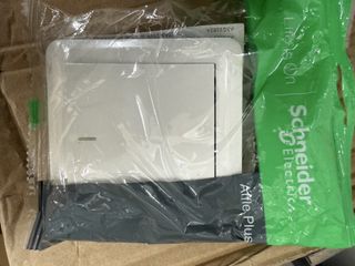 （分類：）位於 。 由 airssn 提交（商品編號 1444486483，圖片 1）。簡介： 。