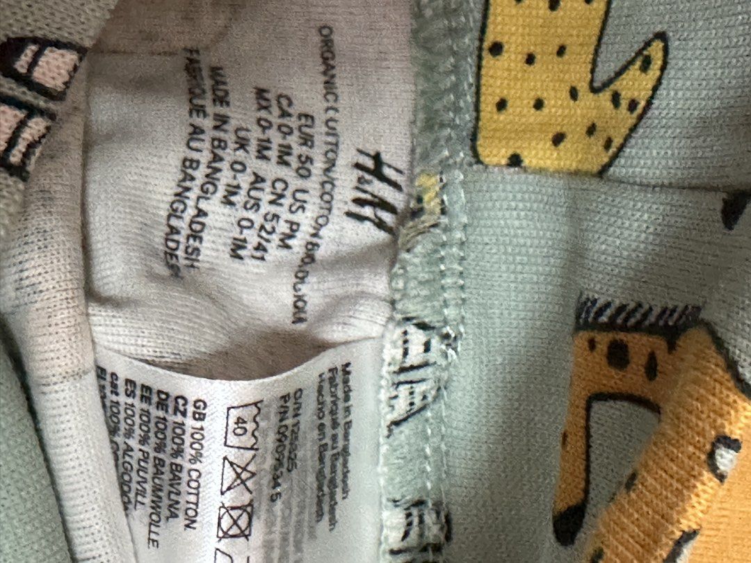 Set of 3 Newborn Pants (Category: Babies & Kids Fashion) located in Quezon City. Submitted by cocloset85 (Listing ID 1444340435, Image 3). Description: .