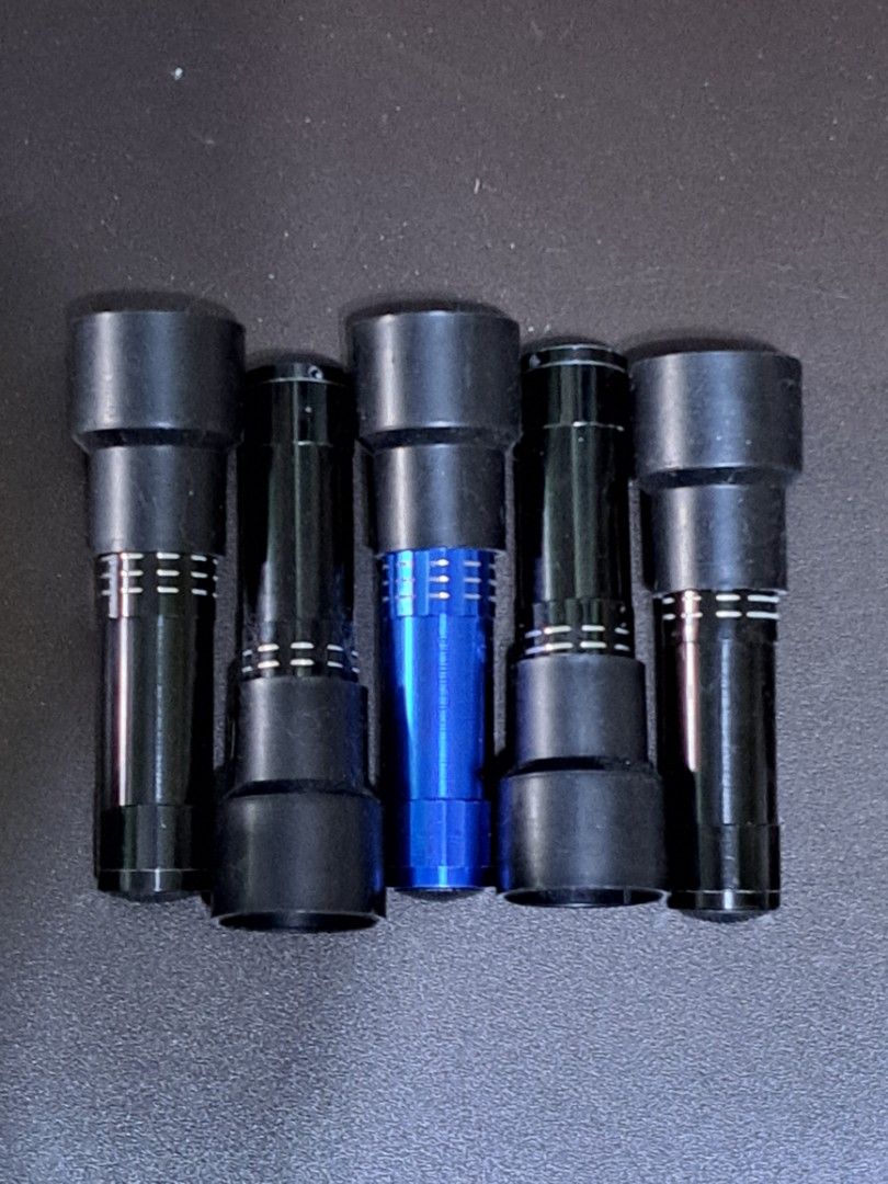 Set of 5 Mini LED Flashlights (Category: Lighting) located in Manila. Submitted by dnm1212 (Listing ID 1444464441, Image 1). Description: - Set of 5 mini LED flashlights - All flashlights are in good working condition - RFS: Done with thesis, used for candling eggs.