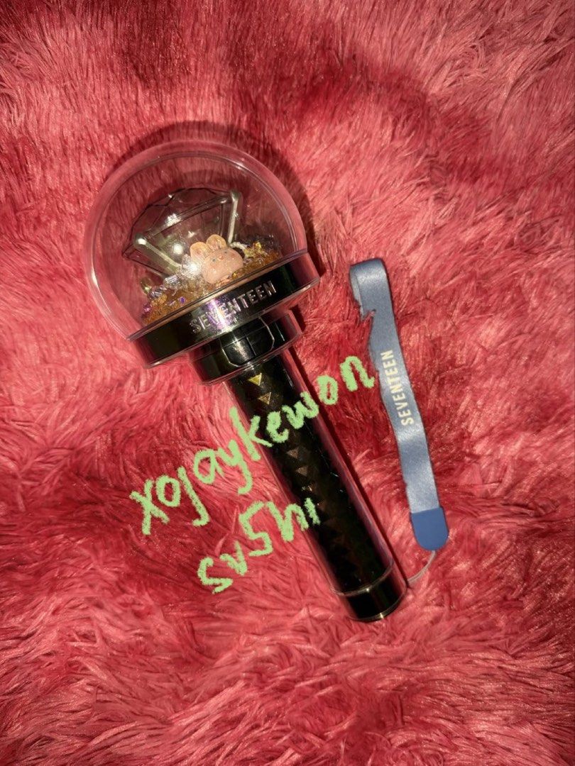 SEVENTEEN Official Lightstick Carat Bong (Category: K-Wave Merchandise) located in Laoag. Submitted by solacenh (Listing ID 1444491941, Image 1). Description: carat bong ver 3 ✭ — x sensitive, with box, x rush — ₱1500 dop (3 days max) ₱1300 payo — dm if interested / to claim — loc pampanga t. wts lfb seventen lightstick version 3.