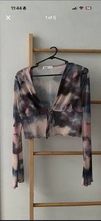 (Category: ) located in . Submitted by preloved_closett (Listing ID 1444447046, Image 1). Description: .