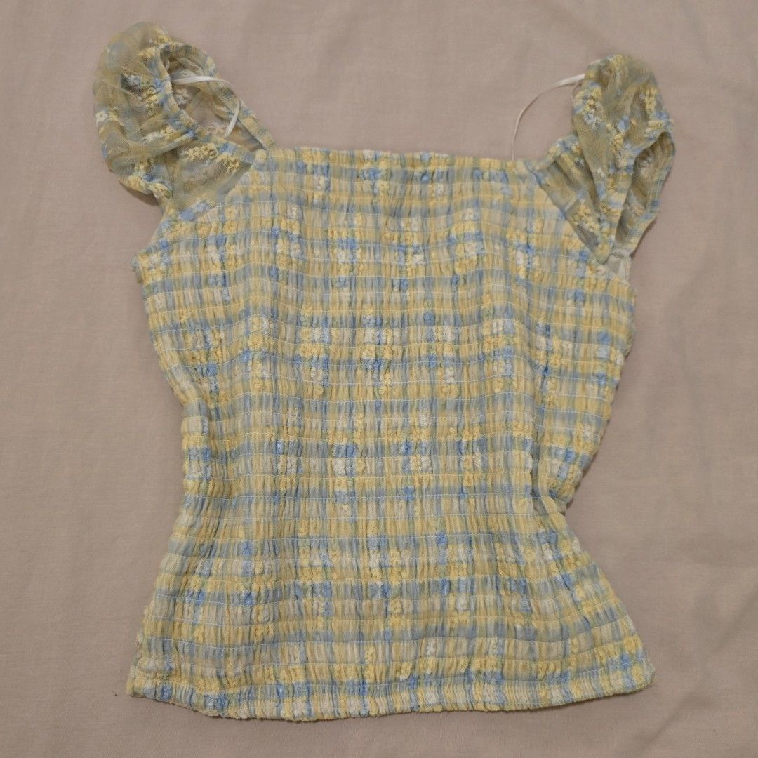 Sheer Floral Ruched Square Neck Top (Category: Blouses) located in Manila. Submitted by yzahmae (Listing ID 1444419525, Image 2). Description: small to medium size.