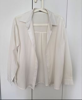 (Category: ) located in . Submitted by sofiascloset_ (Listing ID 1444336531, Image 1). Description: .