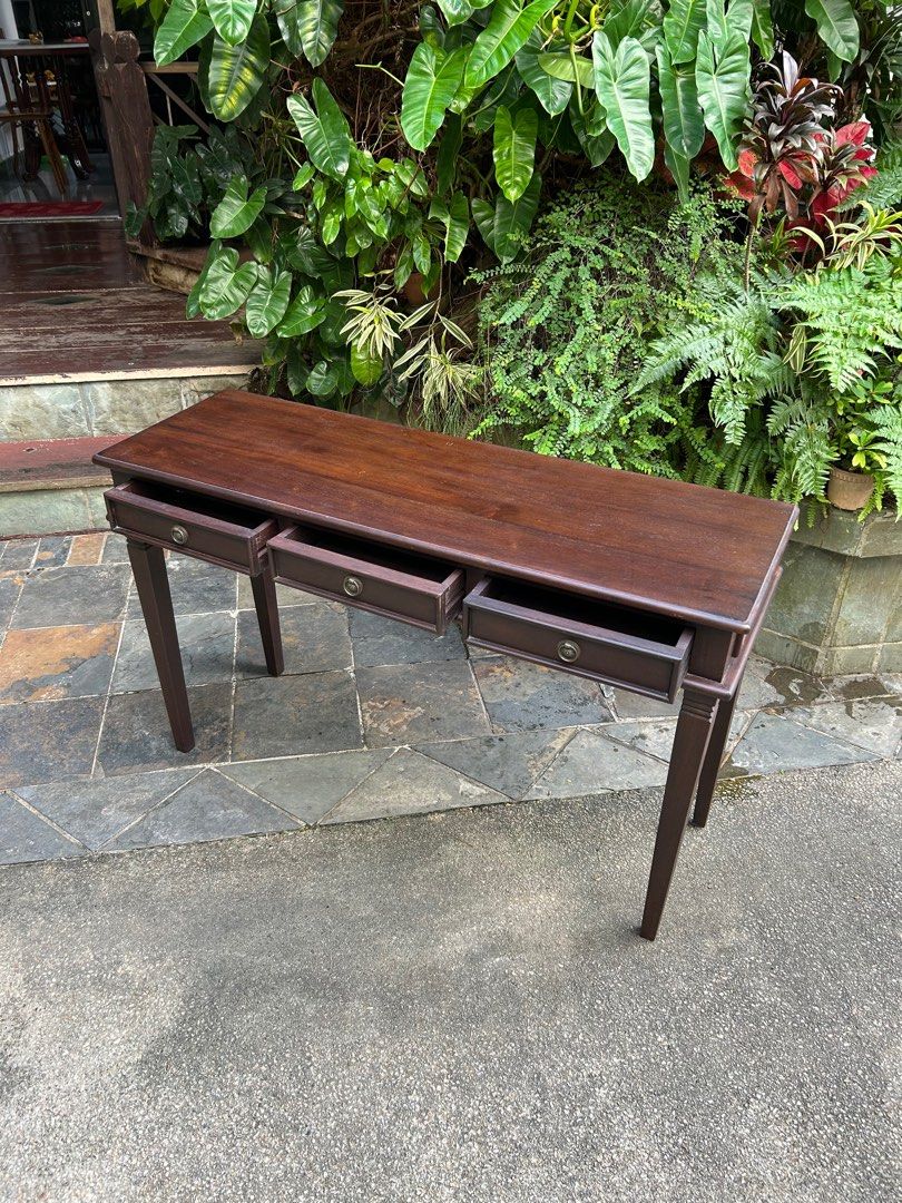 Side console table (Category: Tables & Sets) located in Singapore. Submitted by jacklee.cy (Listing ID 1444338521, Image 2). Description: Side console table length 120cm width 40cm height 75cm just varnish very nice and good condition .