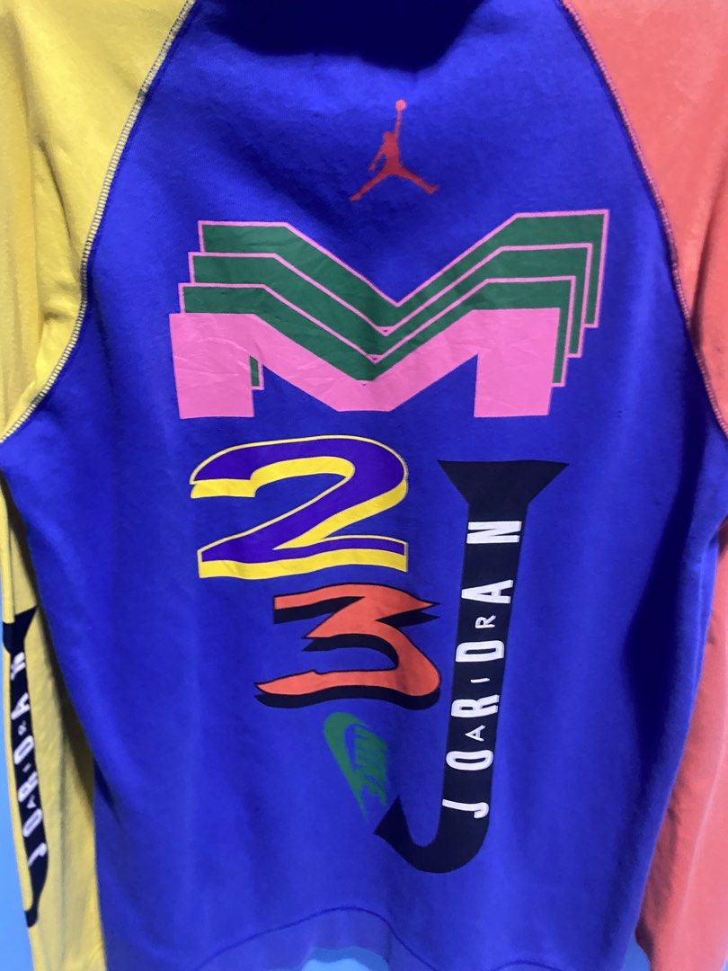 Solid (Category: Coats, Jackets and Outerwear) located in Tumauini. Submitted by calmearth-bc99 (Listing ID 1444328462, Image 3). Description: .