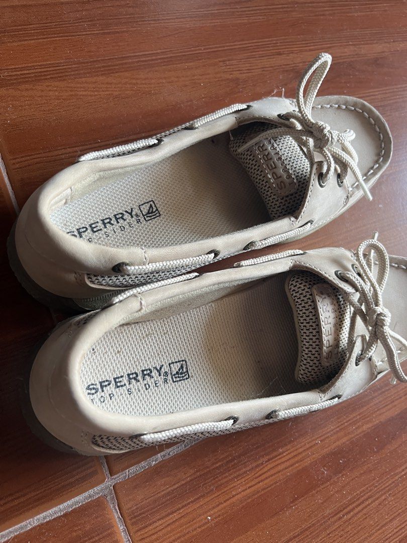 Sperry Top-Sider Boat Shoes Beige Leather (Category: Casual Shoes) located in Pagsanjan. Submitted by issy_cartt (Listing ID 1444374848, Image 3). Description: - Classic Sperry Top-Sider boat shoes - Beige leather - Lace-up style - Comfortable for everyday wear - Signs of wear on soles and insoles, but plenty of life left - Ideal for casual outings -Size 5-6 US -Worn once, good as new!.