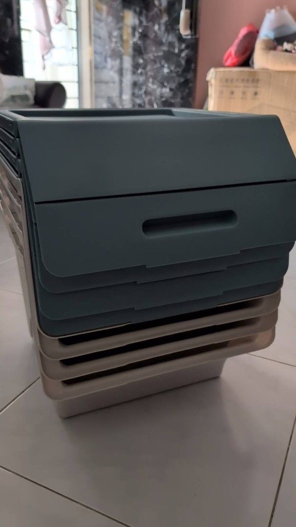 Stackable Storage Drawers with Lids - Blue and White484394644328960001