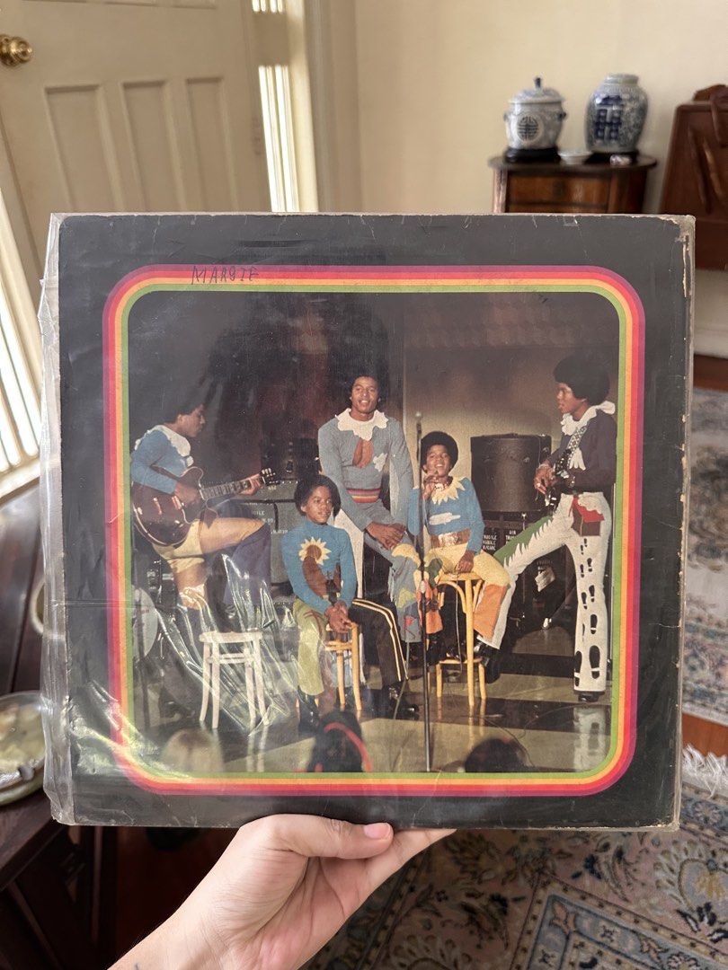 The Jacksons / Jackson 5 Vinyl Records (Category: Vinyls) located in Makati City. Submitted by mjmjmi (Listing ID 1444491792, Image 3). Description: - Two classic vinyl records from The Jacksons/Jackson 5. - Destiny' by The Jacksons (includes hits like 'Blame It On The Boogie', 'Shake Your Body'). - Moving Violation' by The Jackson 5. - Great additions for any music collector. Victory album - 1k Jackson 5 anthology 12 songs 1lp out of 32songs (1m