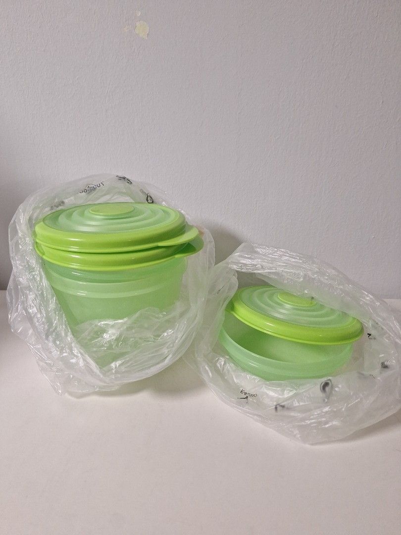 Tupperware containers484895532505507840