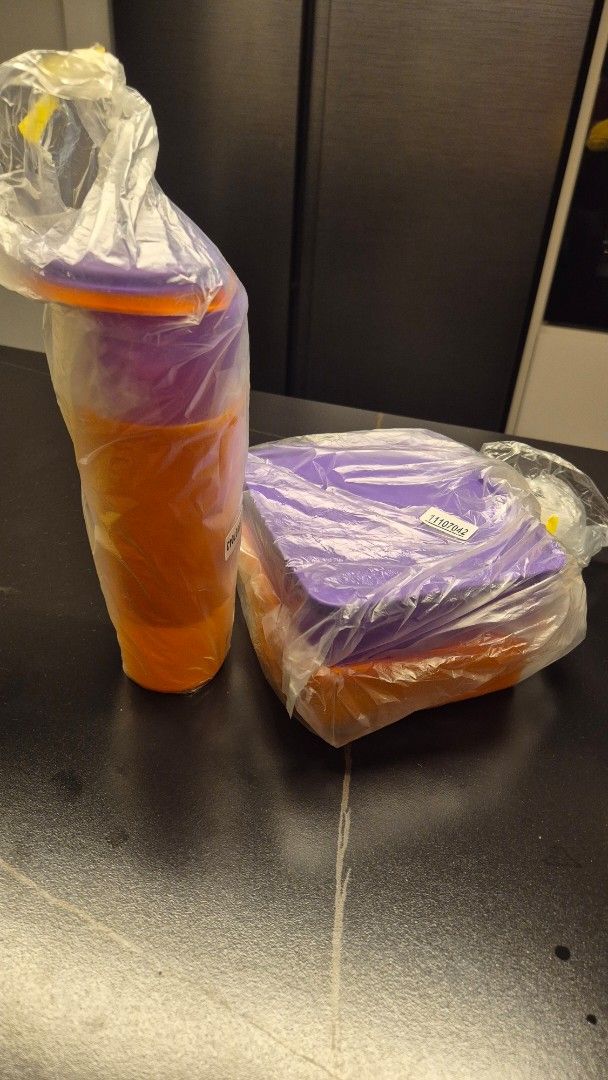 Tupperware Purple Orange Containers and Bag Set485023395150581761