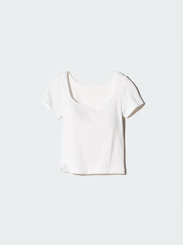 Uniqlo White Square Neck Ribbed Top (Category: Shirts) located in Muntinlupa City. Submitted by bigpapashrimp (Listing ID 1444345711, Image 2). Description: Xs-s best fit! w built in bra So easy to style Worn once only negotiable RFS: don't use often like aritzia.