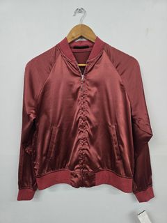 (Category: ) located in . Submitted by kk_gu.uniclothing.wear (Listing ID 1444451547, Image 1). Description: .