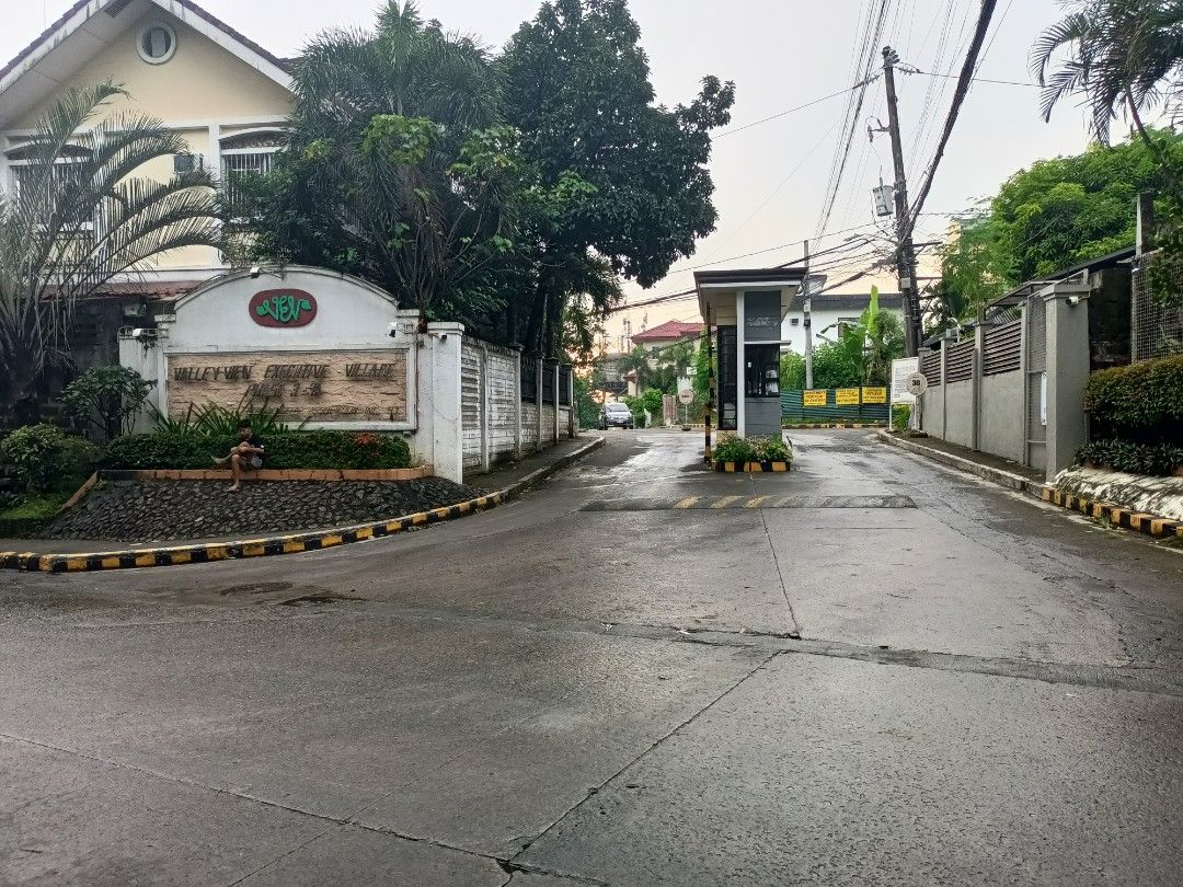 VALLEY VIEW EXECUTIVE 119 SQM UP ORTIGAS EXT CAINTA (Category: Lot) located in Cainta. Submitted by DDSantiago777 (Listing ID 1444324144, Image 3). Description: VALLEY VIEW Executive, in Valley Golf areas, Cainta-Antipolo Location: Entrance along Ortigas Ave. Ext, Cainta thru Valley Golf & Country Club Avenue, Antipolo FLOOD FREE, ROLLING TERRAIN & FLAT AREAS Few Lots available: Lot Area 119 sqm & UP Payment Terms: Cash or DP 20% with discount, B