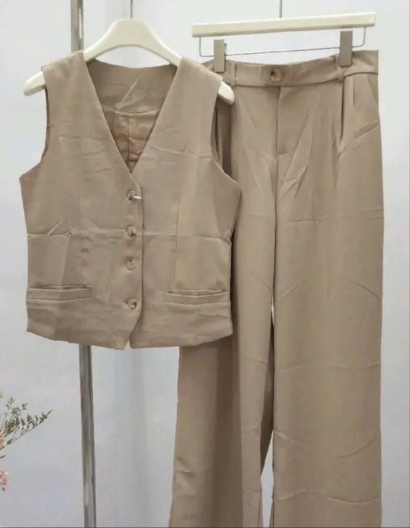 Vest & Trouser Set (Category: Sets or Coordinates) located in Paranaque City. Submitted by luluswardrobe (Listing ID 1444454332, Image 3). Description: Khaki Vest & Trouser Pants No brand Looks new Large on Tag but Best fits Medium Waist up to 32” comfortable fit .