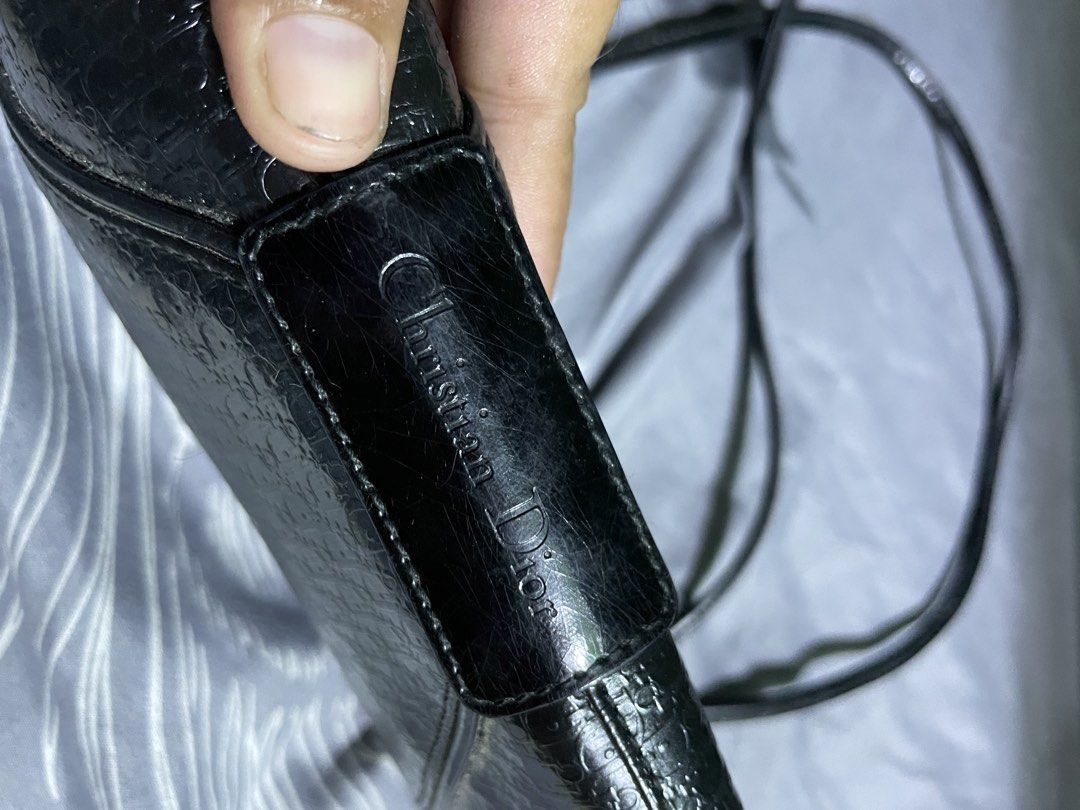 VINTAGE (Category: Luxury Bags & Wallets) located in Manila. Submitted by laizacollections (Listing ID 1444340789, Image 2). Description: .