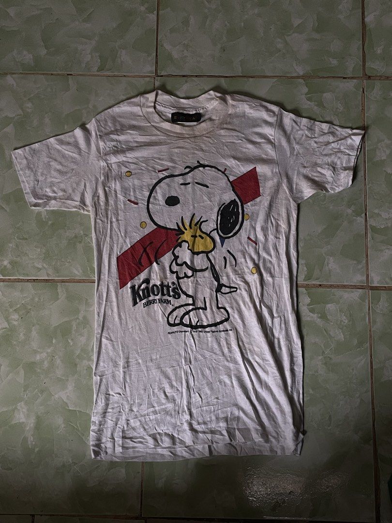 VINTAGE 60’s PEANUT SHIRT (Category: Tshirts & Polo Shirts ) located in Cagayan de Oro. Submitted by patrickjam03829 (Listing ID 1444408886, Image 1). Description: minimal sign of use cuz its vintage.