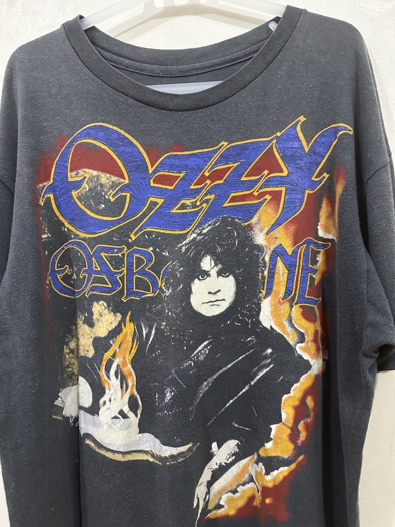 Vintage '88 Ozzy (Category: Tshirts & Polo Shirts ) located in Bacolod City. Submitted by Geron (Listing ID 1444478936, Image 2). Description: Vintage Ozzy (Rare) Dated 88 Size large.