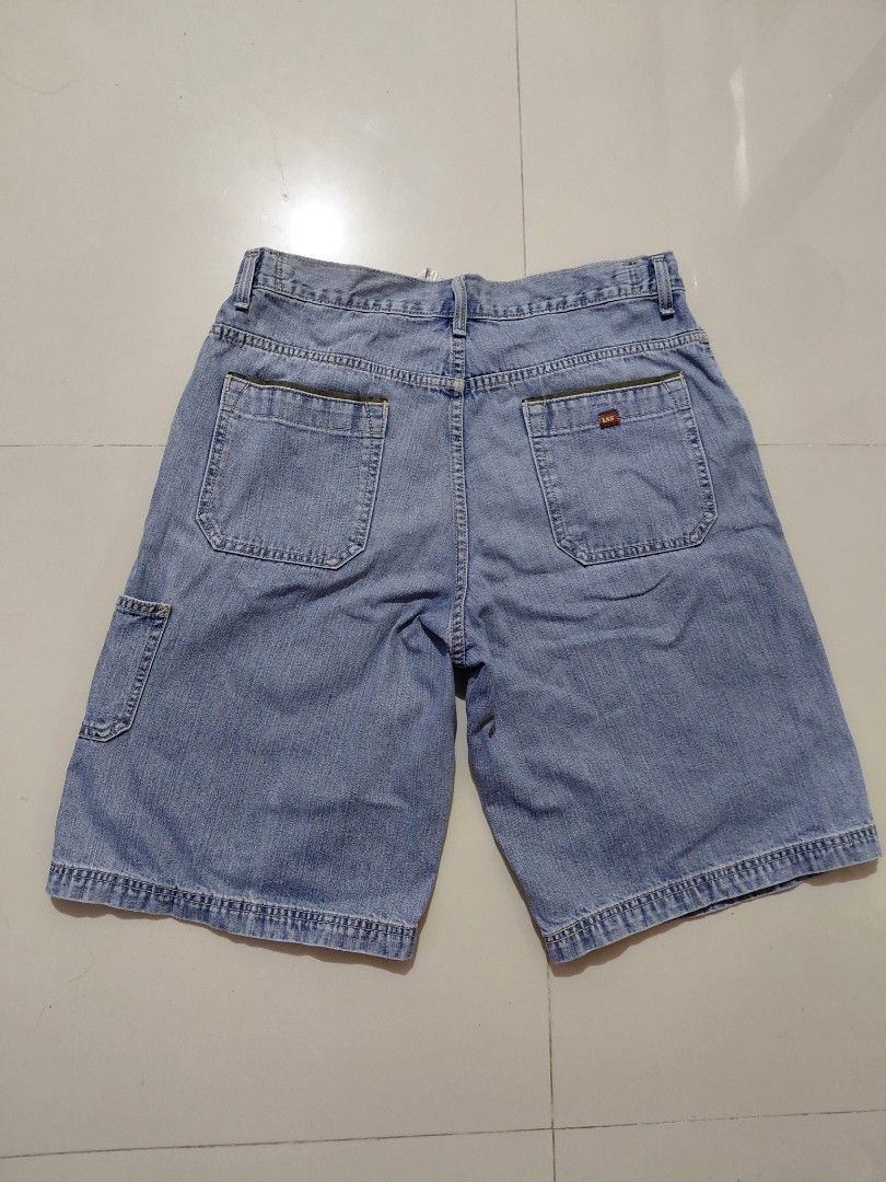 Vintage Levis Strauss Carpenter Jorts (Category: Shorts) located in Candaba. Submitted by ThrifthingsPH02 (Listing ID 1444403895, Image 2). Description: Vintage Levis Strauss Carpenter Jorts - Light wash denim carpenter Jean shorts - Multiple pockets for convenience - Secure button and zip closure - Comfortable fit for everyday wear - Perfect for casual outings -Size 34 waistline 17" on tapemeasure -23" Length below the knee -13" Leg opening Very
