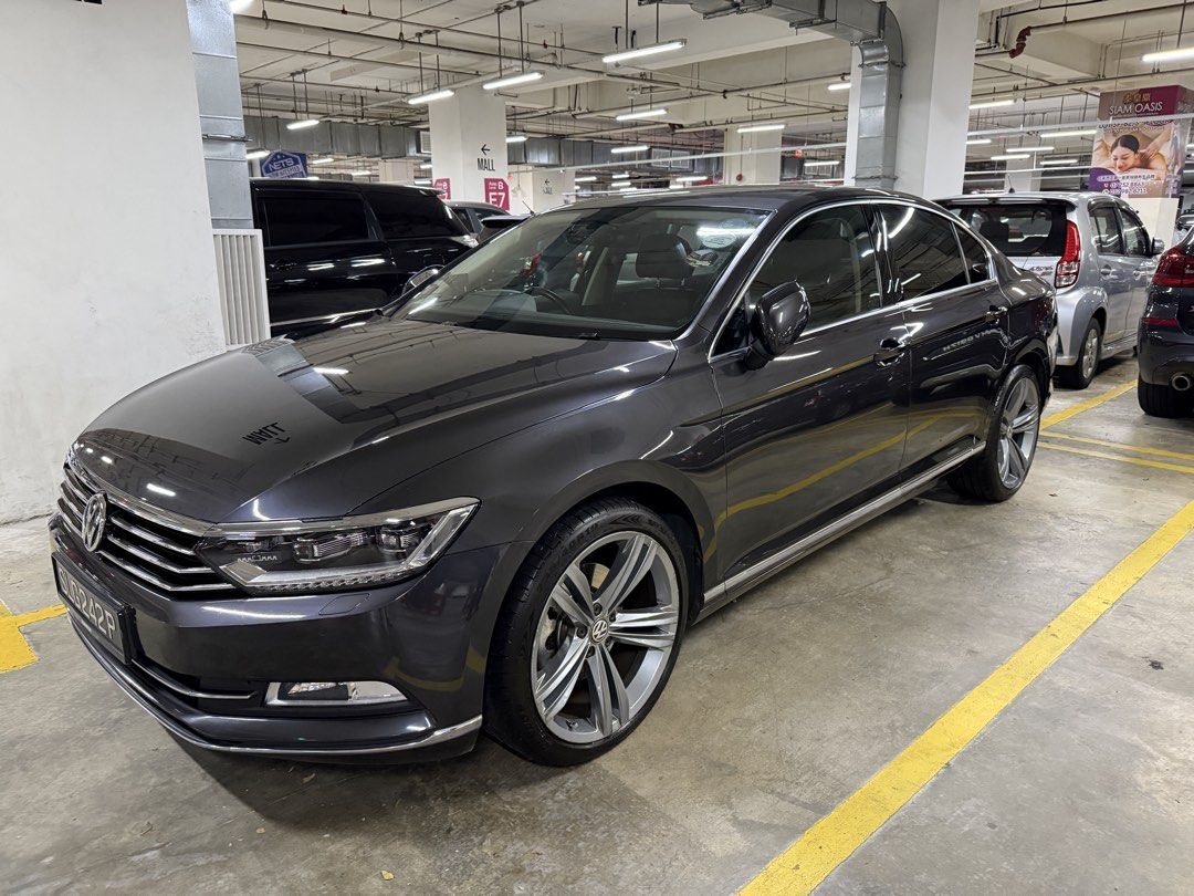 Volkswagen Passat 1.8 TSI Comfortline (A) (Category: Used Cars) located in Singapore. Submitted by timidyl (Listing ID 1444371519, Image 2). Description: All stock, wheels upgraded to 19 inch VW rims.