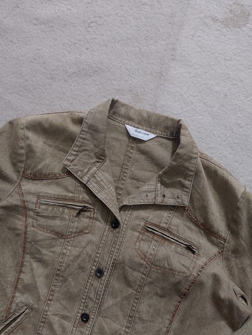 Women's Tan Denim Jacket (Category: Coats, Jackets and Outerwear) located in Caloocan City. Submitted by sharpthreads18 (Listing ID 1444309948, Image 2). Description: ‎📏DIMES (INCHES) ‎Length: 24 ‎Width: 20.5 ‎________________ ‎🧷DETAILS ‎Issue: none ‎Condition: Excellent ‎Color rate: 10/10.