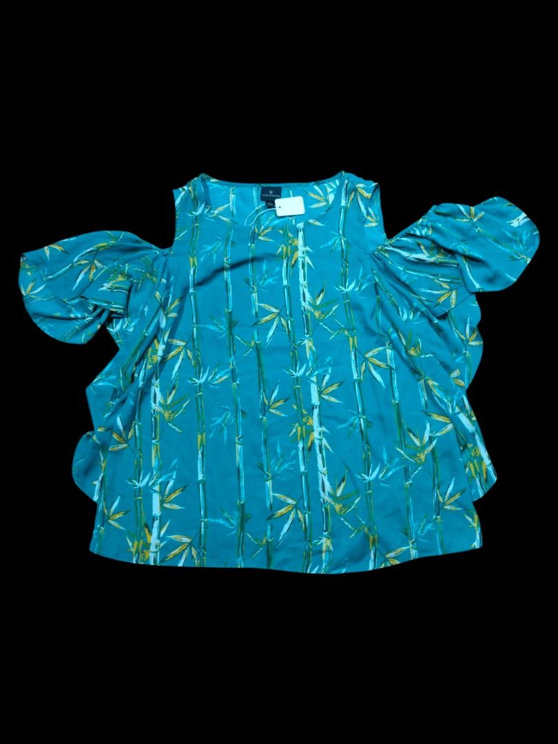 Worthington Teal Bamboo Print Cold Shoulder Blouse (Category: Blouses) located in Quezon City. Submitted by mjar_ (Listing ID 1444430322, Image 2). Description: Worthington Teal Bamboo Print Cold Shoulder Blouse Size L 100% polyester Versatile for casual or dressy outfits Disclaimer: Product color may slightly vary due to photographic lighting sources or your screen’s resolution and settings..