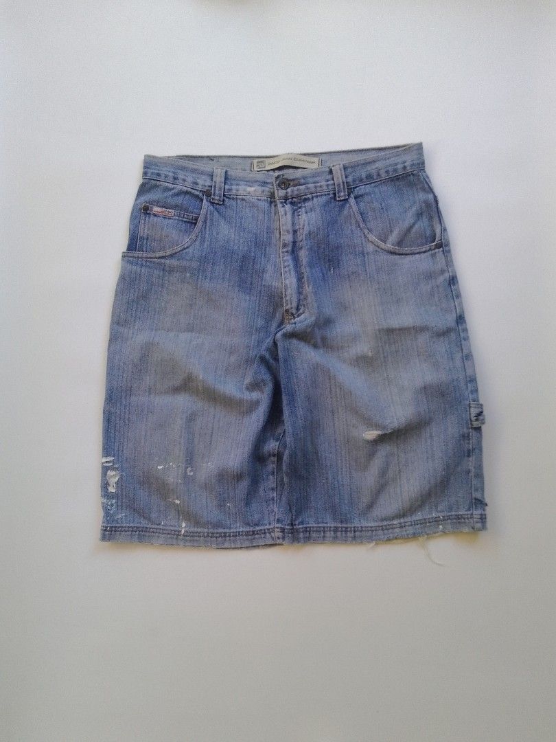 Y2k paco baggy Jorts carpenter/FUBU,SeanJohn,Rocawear,EckoUnltd.,KarlKani,Akademiks,Coogi,Southpole,MeccaUSA,Dickies,Ed Hardy,DCShoes,JohnnyBlaze,Wu-Wear,Rocawear,DadaSupreme,JNCO,affliction,evisu,mecca,sohk,leepipes,tapout,mmaelite,monster,y2k, (Category: Shorts) located in Malasiqui. Submitted by jspr_archive (Listing ID 1444467687, Image 2). Description: -paco W-36.5 L-25 Leg-12.5.
