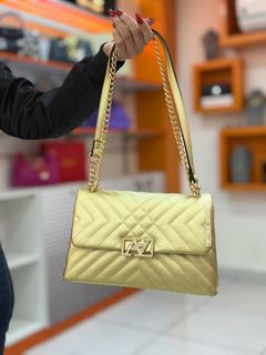 (Category: ) located in . Submitted by ilovebags_8 (Listing ID 1444611863, Image 1). Description: .