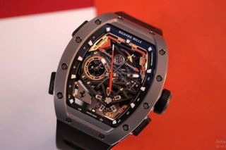 (Category: ) located in . Submitted by buywatch88 (Listing ID 1444528187, Image 1). Description: .