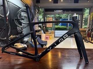 （分類：）位於 。 由 secondlau1220 提交（商品編號 1444654075，圖片 1）。簡介： 。