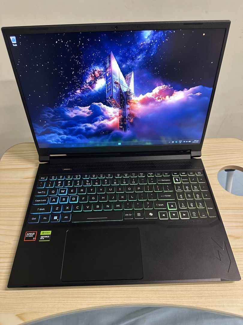Acer Nitro V 16s485947654475632640