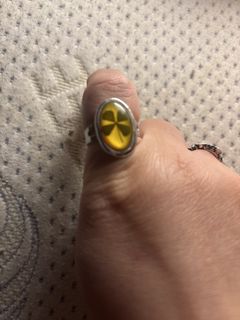 (Category: ) located in . Submitted by vintageaccessories (Listing ID 1444648947, Image 1). Description: .