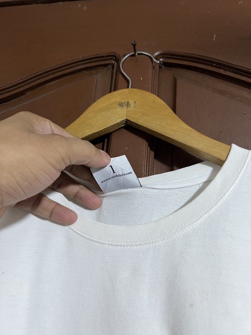 ADLV White Pizza Girl (Category: Tshirts & Polo Shirts ) located in Manila. Submitted by thriftpoint99 (Listing ID 1444671046, Image 3). Description: 23x29 Issue need wash Excellent condition.